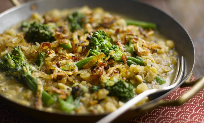 Bengali broccoli and split pea curry